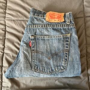 Levi’s 513 Slim Straight Medium Wash Jean Size 16 Reg